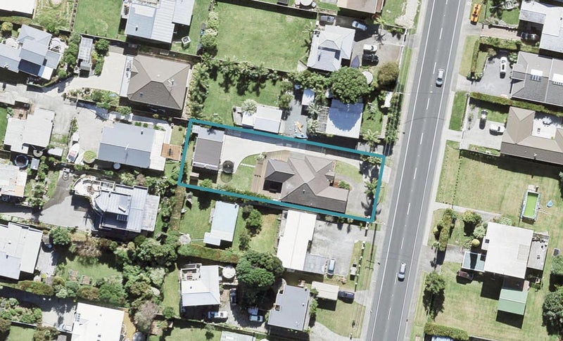 1012 Whangaparaoa Road, Matakatia, Whangaparaoa - Carousel 1