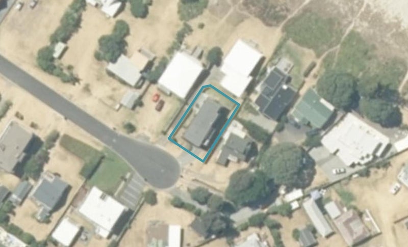 122A Seaview Road, Whangamatā - Carousel 1