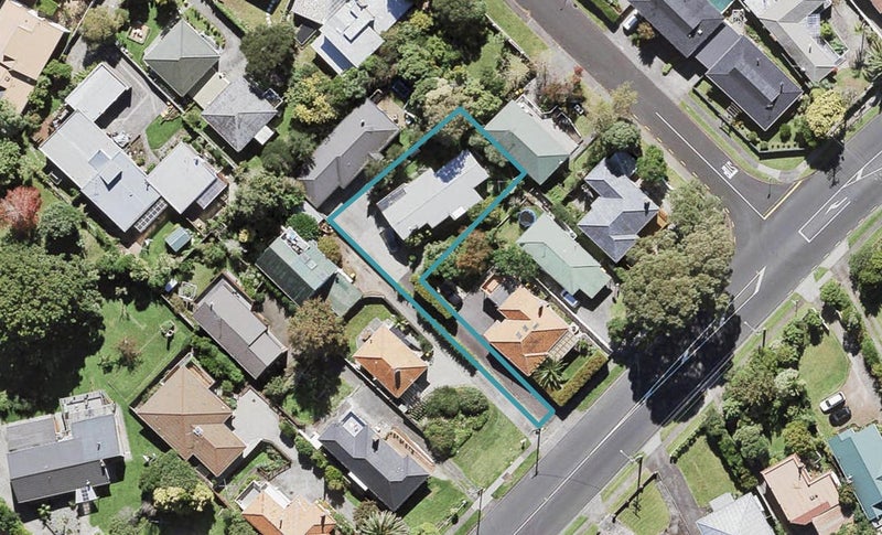 161 Titirangi Road, New Lynn, Auckland - Carousel 1