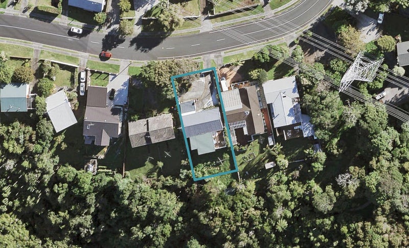 40 Canberra Avenue, Lynfield, Auckland - Carousel 1
