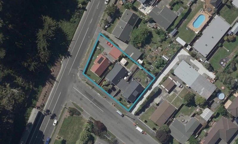 2/1 Campbell Street, Sumner, Christchurch - Carousel 1