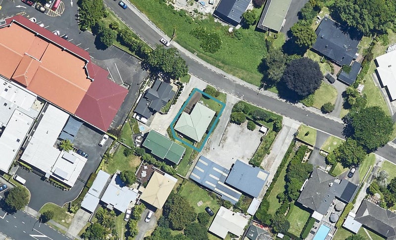 20 Eighth Avenue, Tauranga, Tauranga - Carousel 1