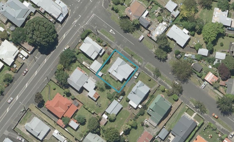 9 Gloucester Street, Whanganui, Whanganui - Carousel 1