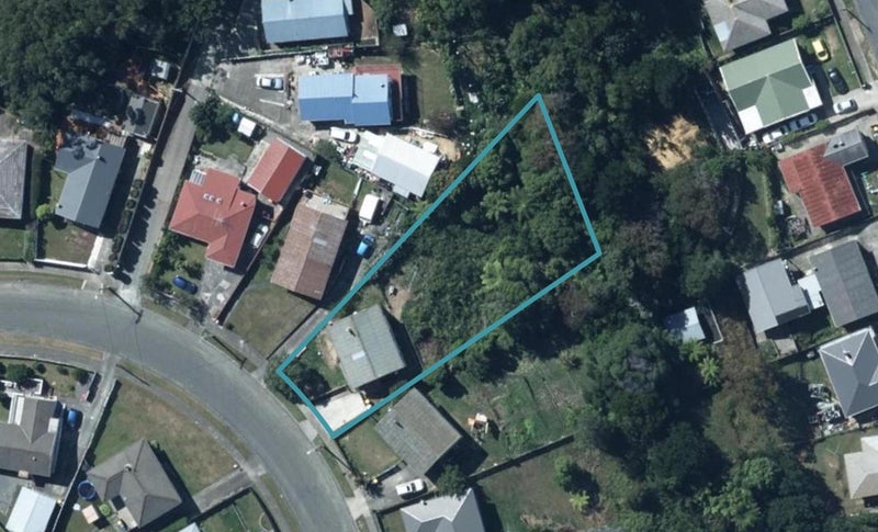 17 Swansea Street, Cannons Creek, Porirua - Carousel 1