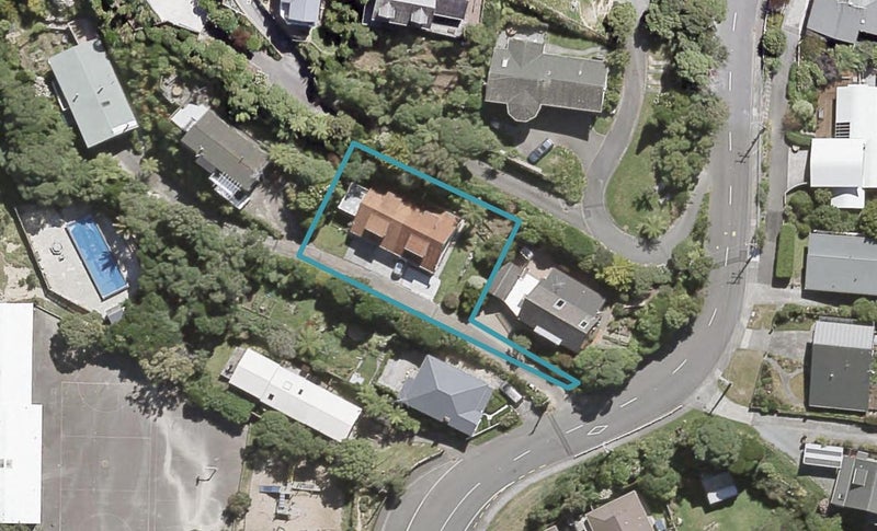 3B Maungaraki Road, Korokoro, Lower Hutt - Carousel 1