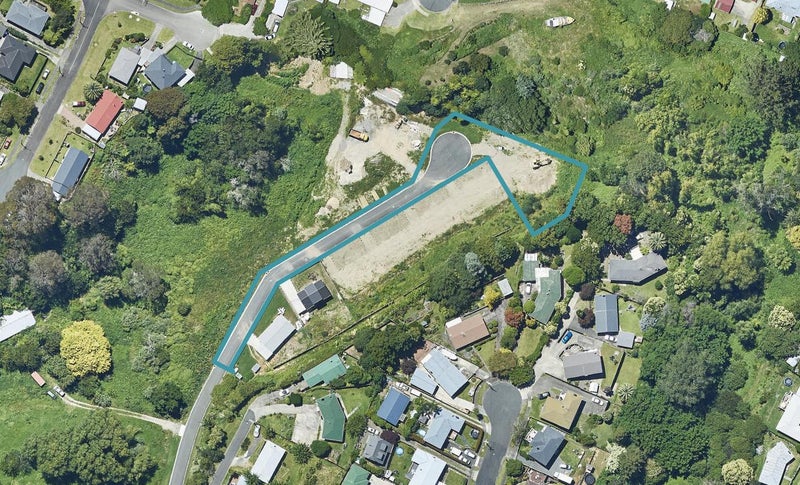 14 Hughan Craig Place, Gate Pa, Tauranga - Carousel 1