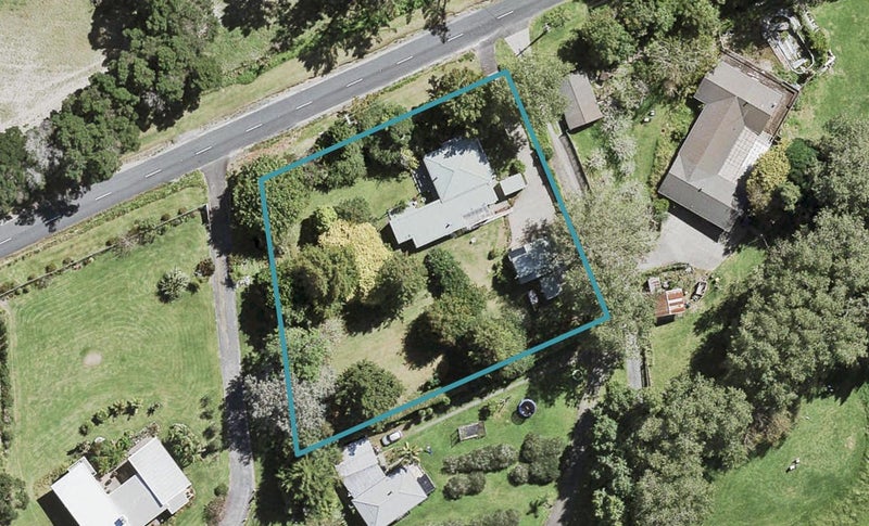32 Holdens Road, Henderson, Auckland - Carousel 1