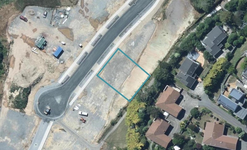 53 Tradewinds Drive, Whitby, Porirua - Carousel 1