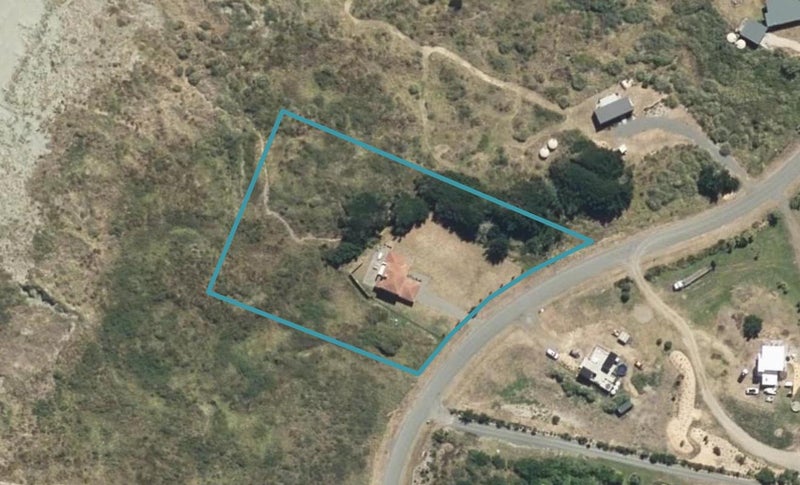 50 Reay Mackay Grove, Waikawa beach, Otaki - Carousel 1
