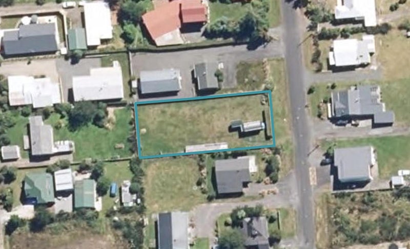 9 Mackenzie Street, WAIMARINO, OWHANGO - Carousel 1