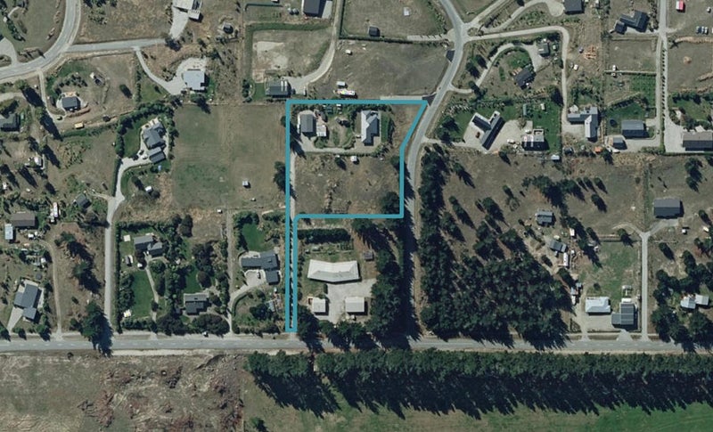 179 Cemetery Road, Wanaka - Carousel 1