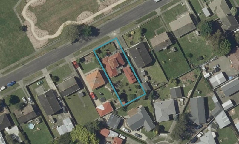32 Raleigh Street, Awapuni, Palmerston North - Carousel 1