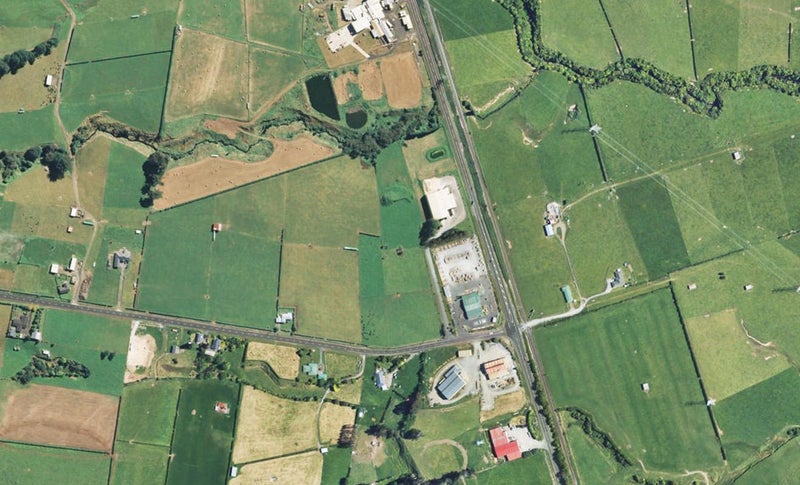 10 Monmouth Road, PEMBROKE, STRATFORD - Carousel 1