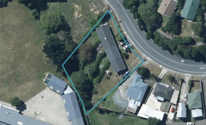 178 Mungavin Avenue, Cannons Creek, Porirua - Carousel 1
