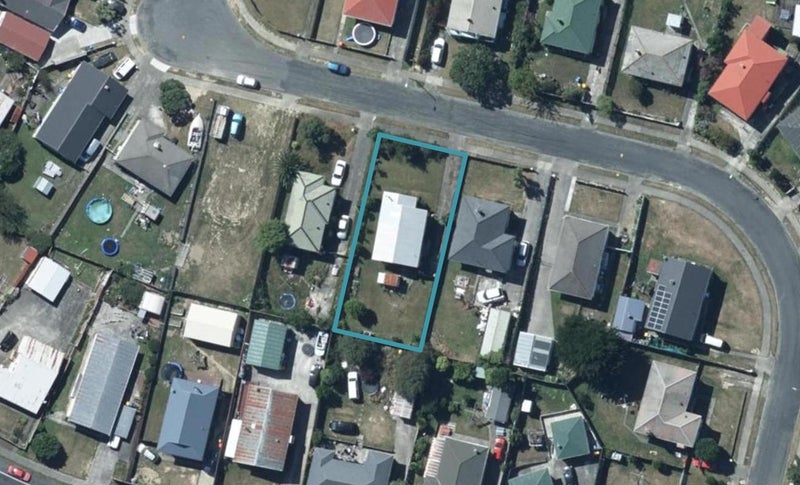 11 Caduceus Place, Ascot Park, Porirua - Carousel 1
