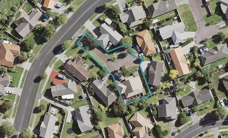 91 Riverton Drive, Randwick Park, Auckland - Carousel 1