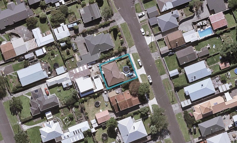 22 Lyn Street, Lynmouth, New Plymouth - Carousel 1