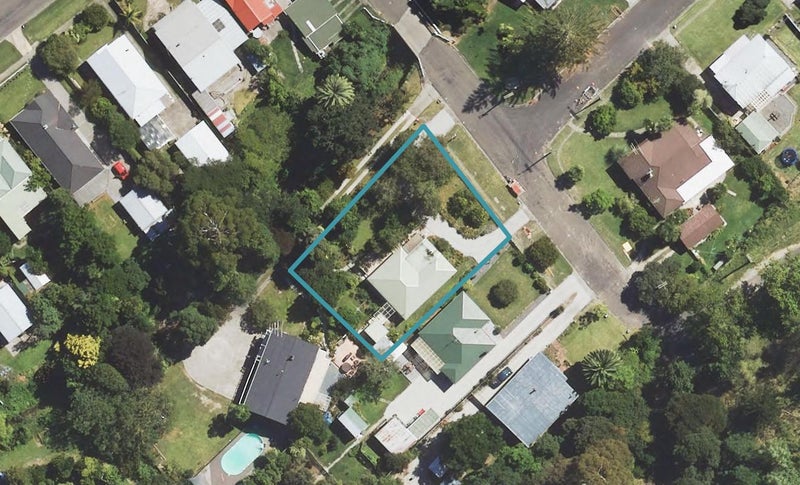 6 Oswald Street, Mangapapa, Gisborne - Carousel 1