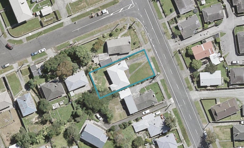 366 George Street, Stokes Valley, Lower Hutt - Carousel 1