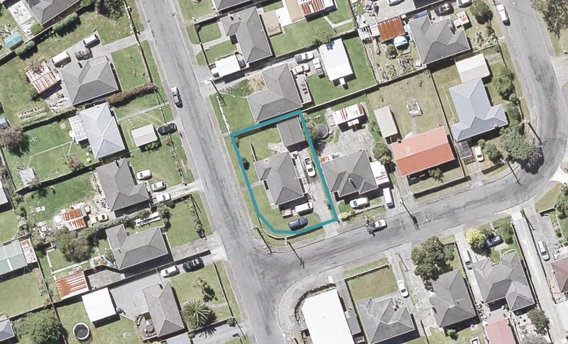40 Bull Avenue, Wainuiomata, Lower Hutt - Carousel 1