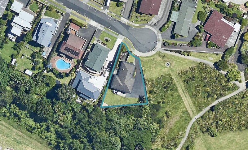 47 Whitaker Street, Otumoetai, Tauranga - Carousel 1