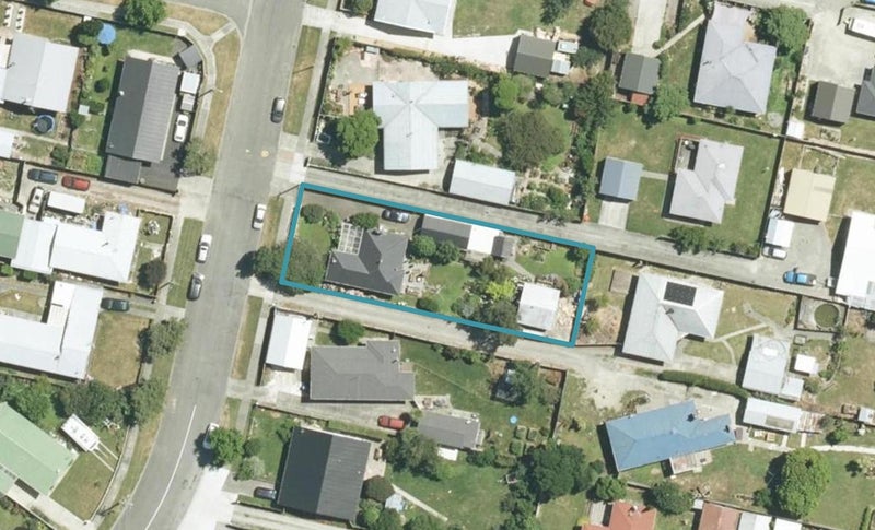 27 Holdaway Street, Riversdale, Blenheim - Carousel 1
