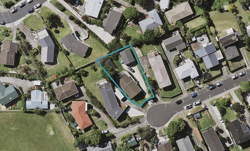 13 Mirovale Place, Totara Vale, Auckland - Carousel 1
