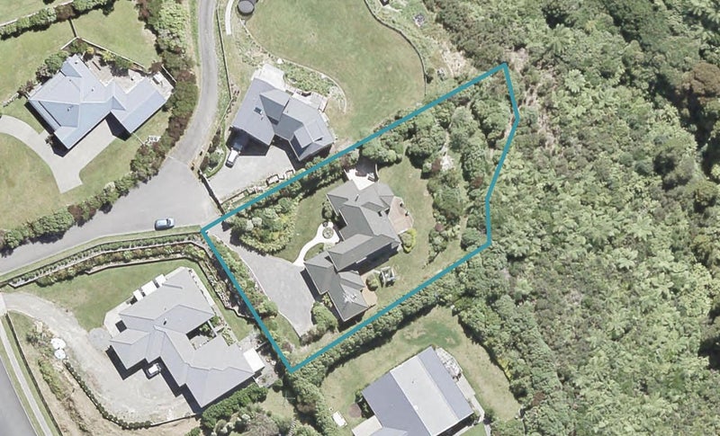 8A Grace Nicholls Grove, Riverstone Terraces, Upper Hutt - Carousel 1