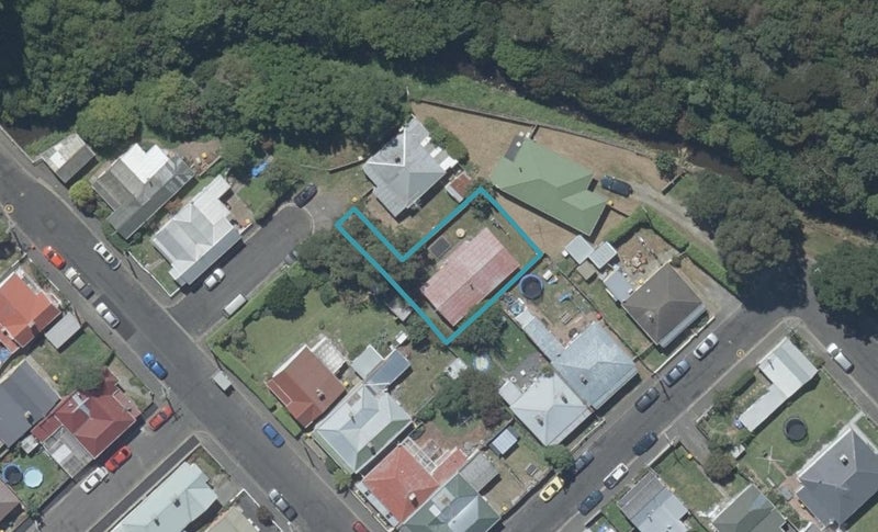 5A Paisley Avenue, North East Valley, Dunedin - Carousel 1