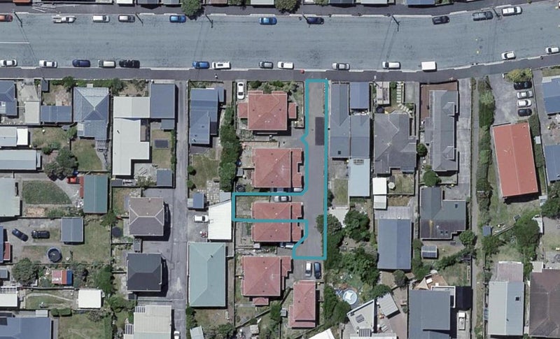 5/127 Apu Crescent, Lyall Bay, Wellington - Carousel 1