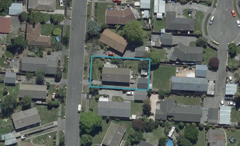 24 Denniston Crescent, Redwood, Christchurch - Carousel 1