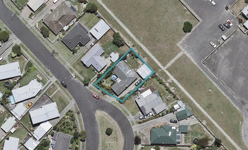 9 Fife Crescent, Tamatea, Napier - Carousel 1
