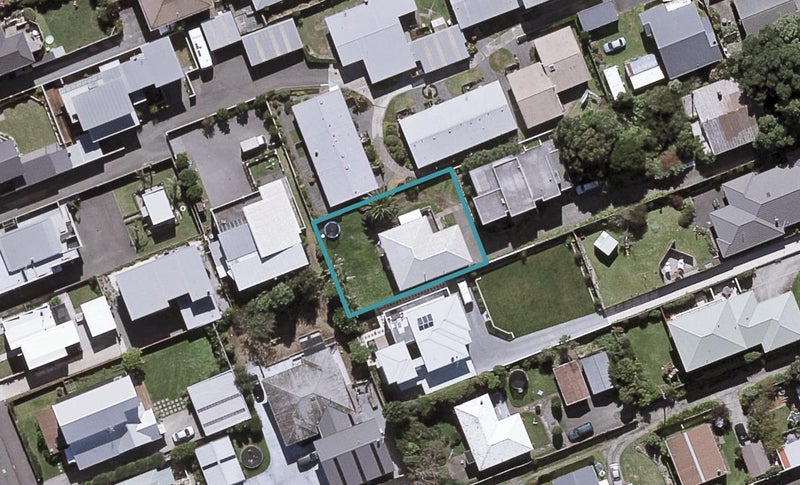 16B Sackville Street, Fitzroy, New Plymouth - Carousel 1