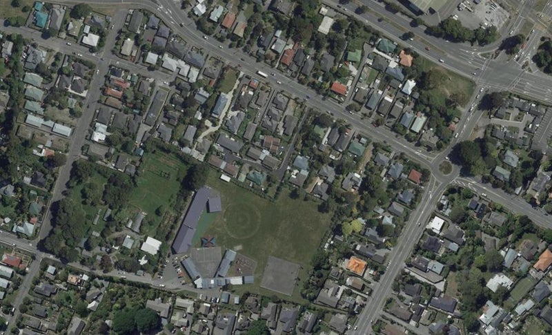 8 Manatu Lane, Waltham, Christchurch - Carousel 1