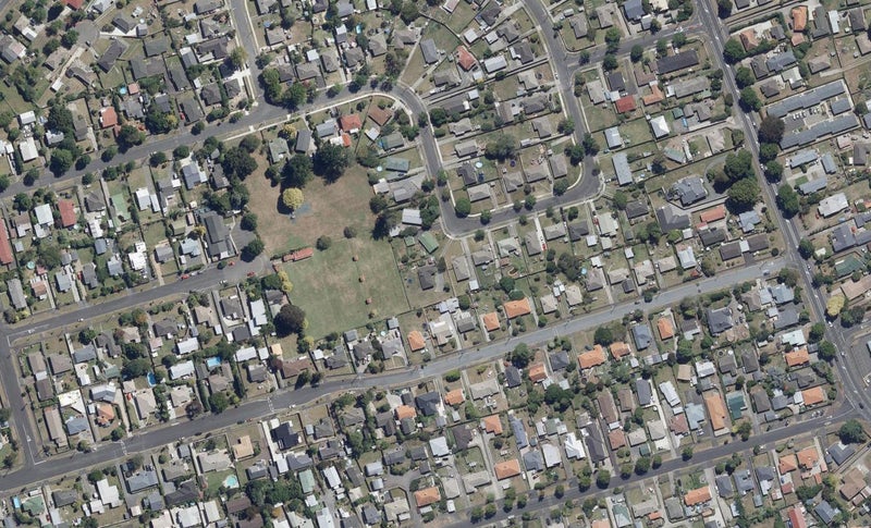 60 Marshall Street, Fairfield, Hamilton - Carousel 1
