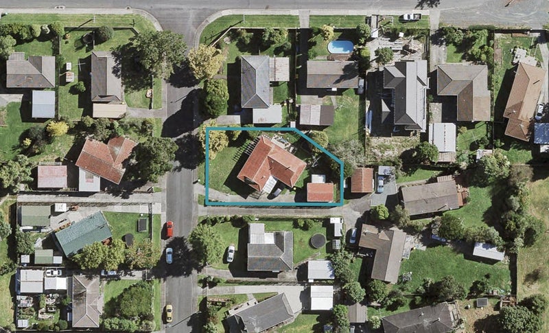 4 Lipton Grove, Opaheke, Papakura - Carousel 1
