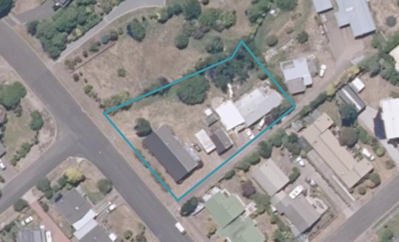 1/14 Reeves Road, Acacia Bay, Taupō - Carousel 1