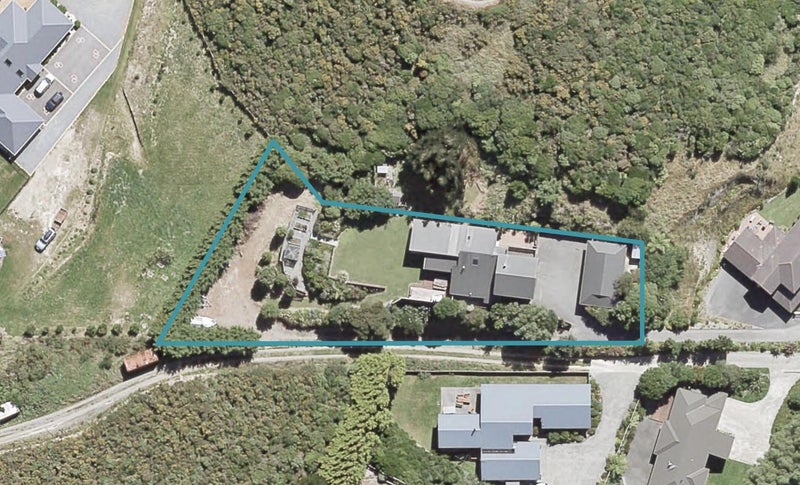 15A OTAMARAU GR, Maungaraki, Lower Hutt - Carousel 1