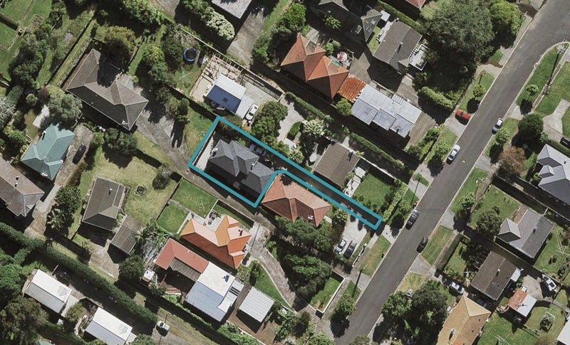 126A PAIHIA RD, One Tree Hill, Auckland - Carousel 1
