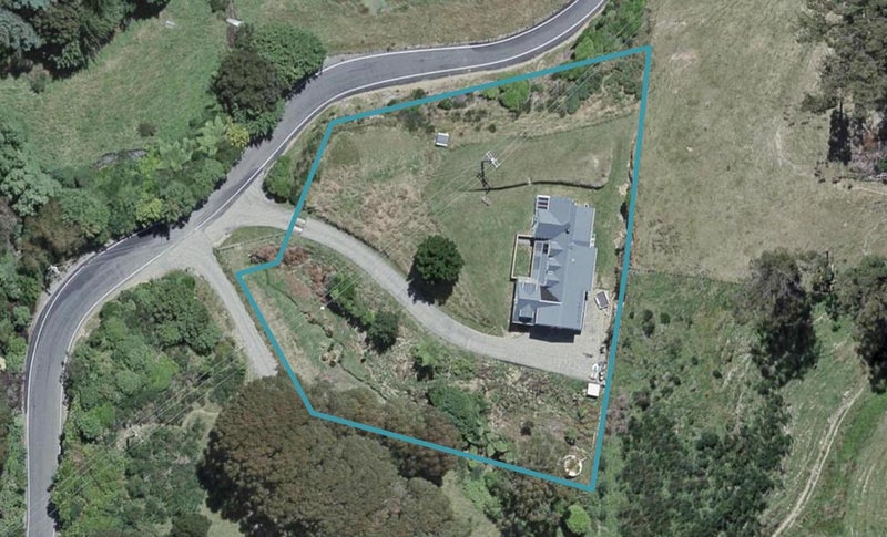 346 Takapu Road, Takapu Valley, Wellington - Carousel 1