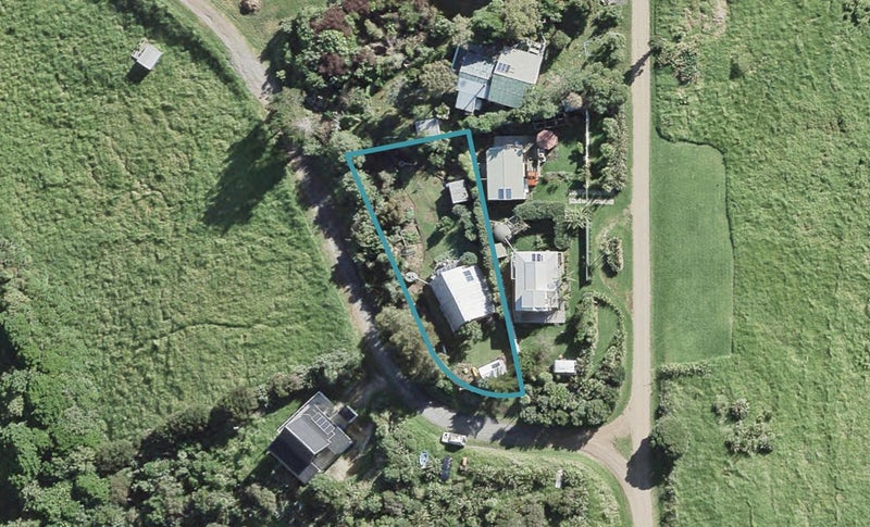 4 Woody Bay Road, Rakino Island, Auckland - Carousel 1