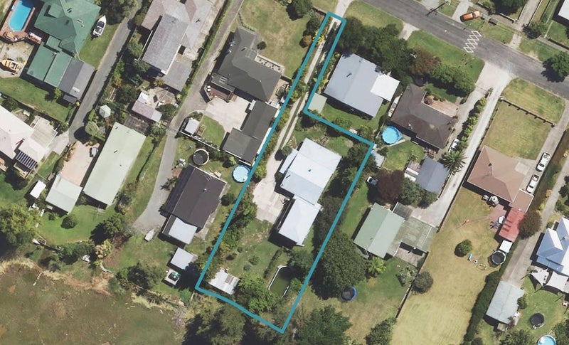 100 Oak Street, Mangapapa, Gisborne - Carousel 1