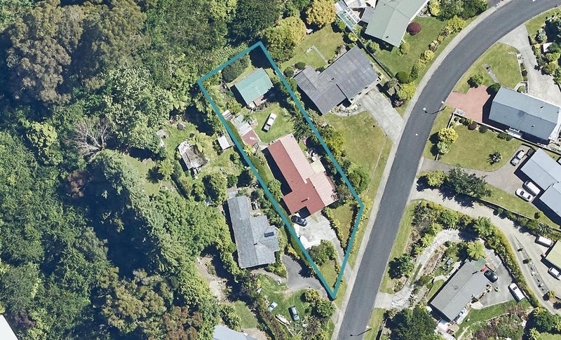 20 Russell Crescent, Western Heights, Rotorua - Carousel 1