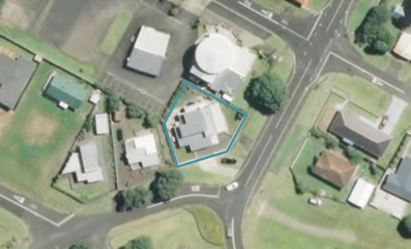 2 Havelock Street, Opunake - Carousel 1