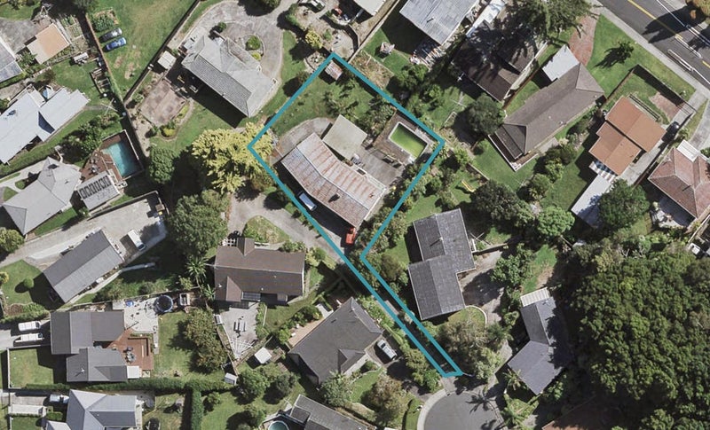 11 Jill Place, Hillpark, Auckland - Carousel 1