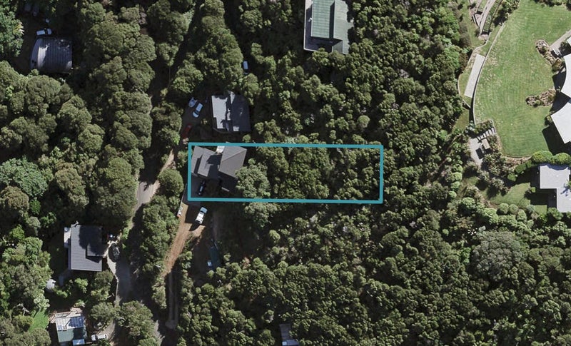 19 Okoka Road, Omiha, Waiheke Island - Carousel 1