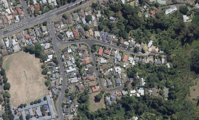 3 Beverley Crescent, Hillcrest, Hamilton - Carousel 1