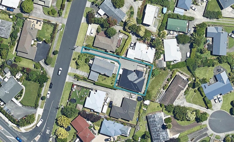 42B Brookfield Terrace, Brookfield, Tauranga - Carousel 1