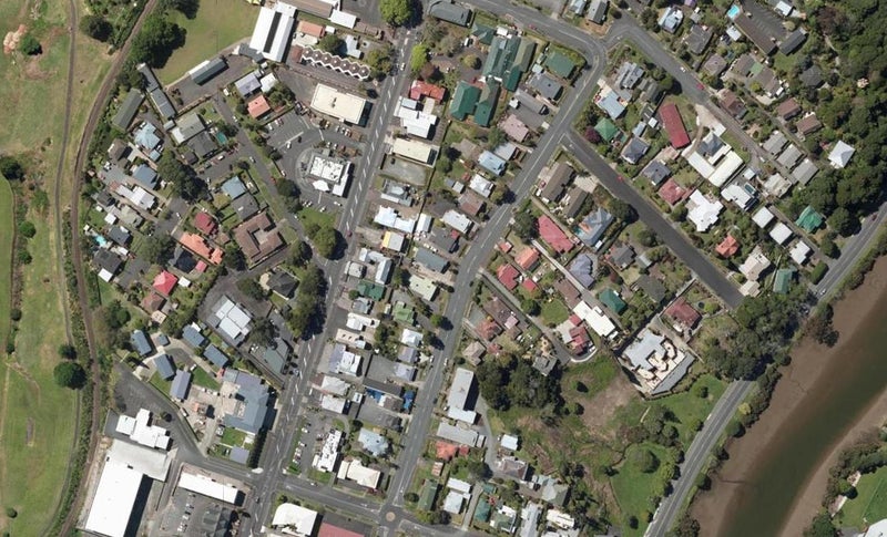 37 Norfolk Street, Regent, Whangārei - Carousel 1