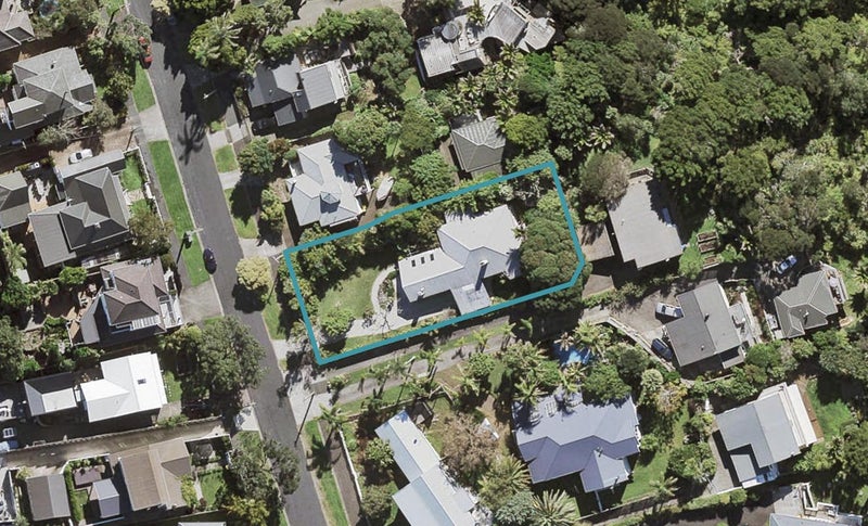 30 Seaview Avenue, Northcote, Auckland - Carousel 1